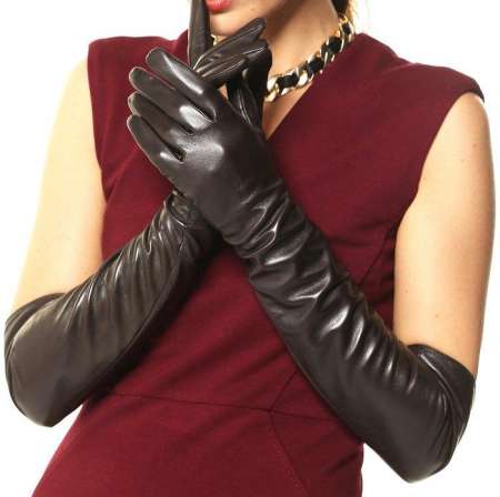  Offre tes fesses a une sublime dominatrice