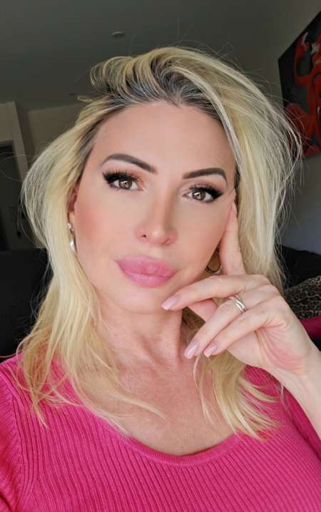 Massage naturiste et Tantra avec femme Trans Nice