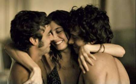 Deux hommes virils à votre service