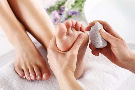 je fait un massage pieds gratuit après le travail