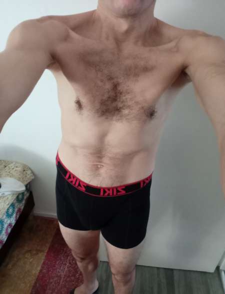 Je cherche une femme avec un cue énorme