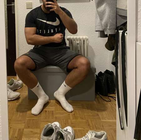 Vend caleçons/chaussettes sales