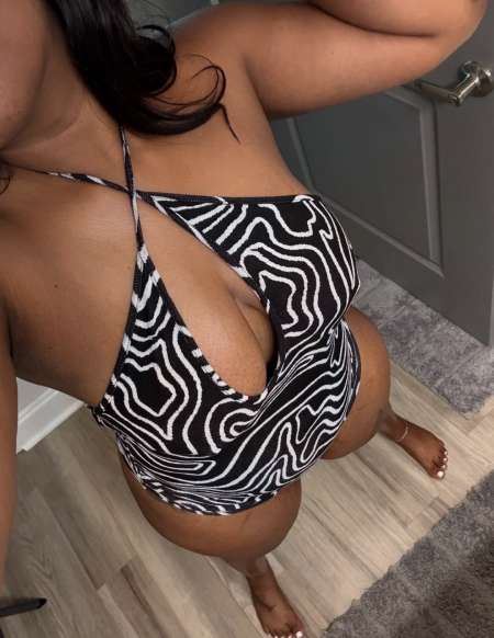 JEUNE FEMME MATURE SUR DOURDAN