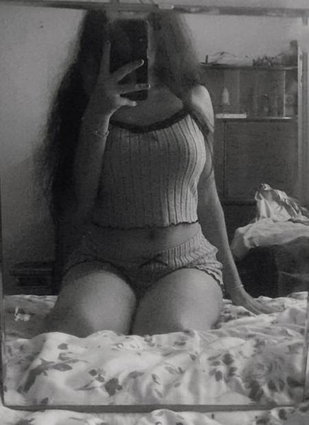Femme charmante passionnée dispo de suite