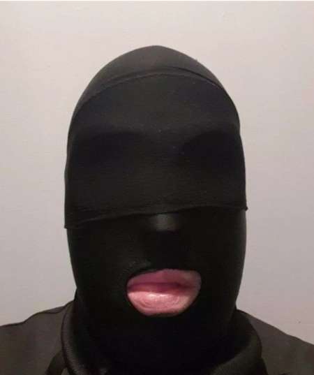 J offre direct ma bouche en plan voiture...